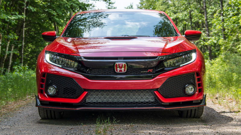 Illustration for article titled You’ll Never Guess Why The 2017 Honda Civic Type R Has This Off-Center Vent